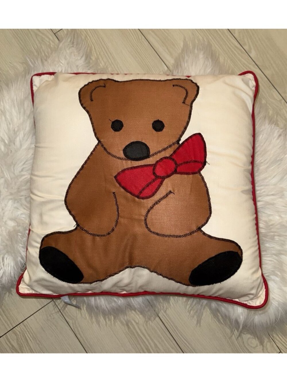 Vintage Vtg Dakotah Brown Teddy Bear Red Bow Ribbon Throw Pillow 16x16 Ivory
